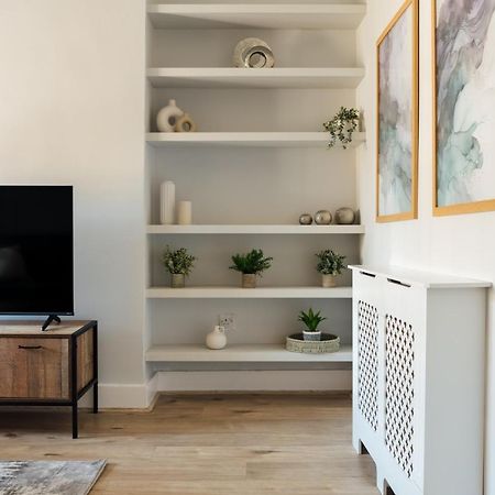 דירות Stunning & Stylish 2 Bed Flat In West לונדון מראה חיצוני תמונה
